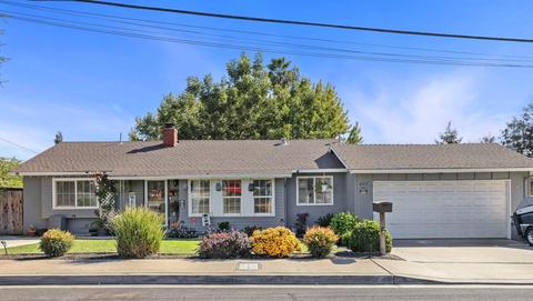 877 E C St, Oakdale, CA 95361 photo 1