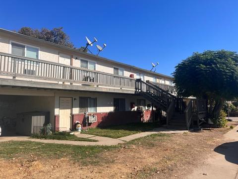 6801 Pine St, Hughson, CA 95326 photo 4