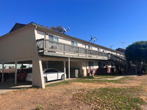 6801 Pine St, Hughson, CA 95326 photo 2