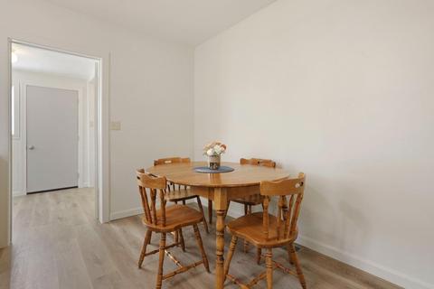 504 E Tokay St, Lodi, CA 95240 photo 12