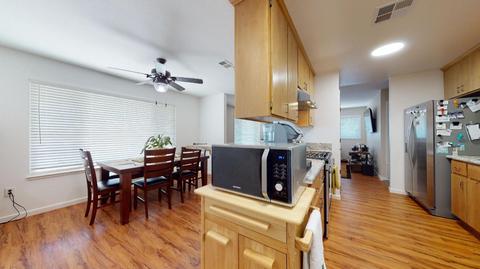 521 Merelson Ct, Lathrop, CA 95330 photo 2