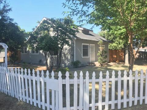 52 Bell St, Turlock, CA 95380 photo 1