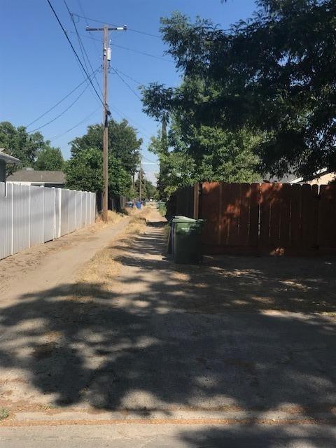 52 Bell St, Turlock, CA 95380 photo 4