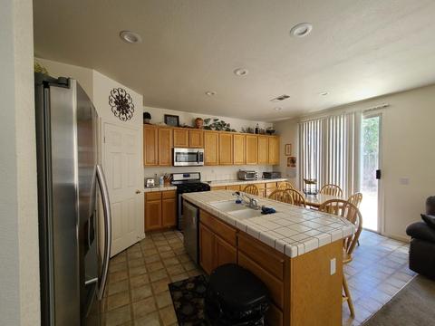 1468 NE Port St, Manteca, CA 95336 photo 6