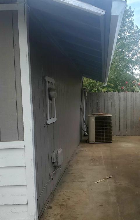 1051 Jackson St, Gridley, CA 95948 photo 2