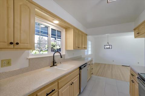 6112 Bourbon Dr, Carmichael, CA 95608 photo 3