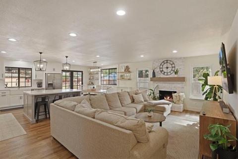 213 Primula Ct, Ripon, CA 95366 photo 6