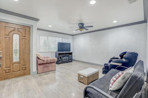 8121 Schoonover St, Elverta, CA 95626 photo 2