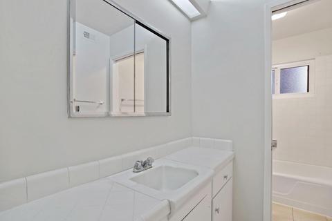 340 E Lancaster Dr, Stockton, CA 95207 photo 24
