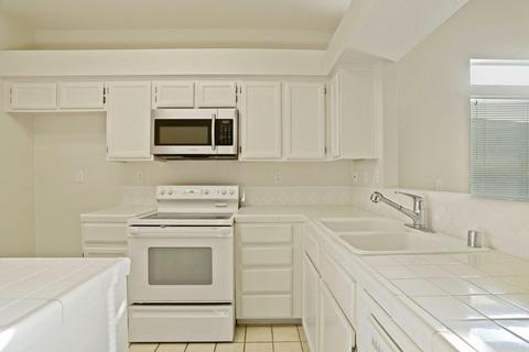 2338 Jamestown Ct, Lodi, CA 95242 photo 10