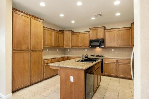 1748 Dalia Ln, Manteca, CA 95337 photo 11