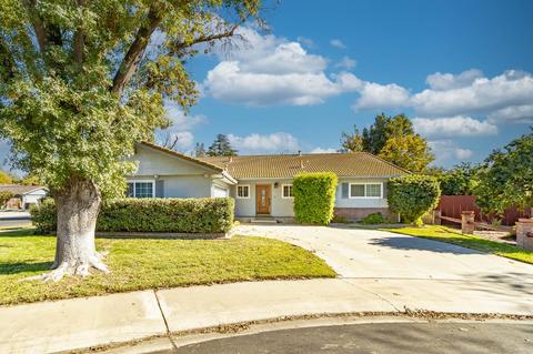 1000 Colonial Ct, Modesto, CA 95350 photo 2