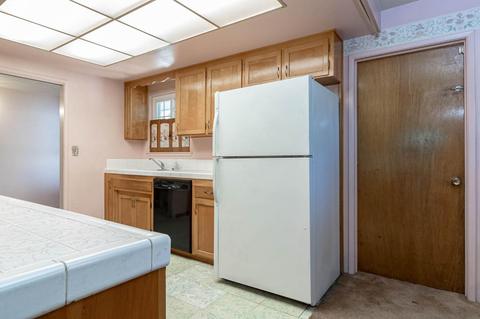 1000 Colonial Ct, Modesto, CA 95350 photo 9