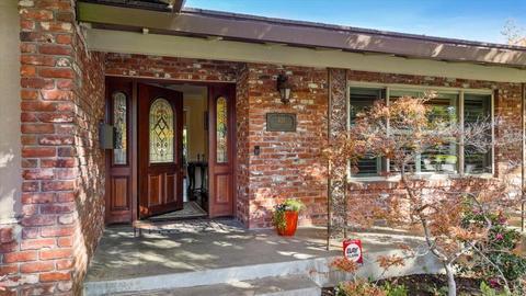401 Roxbury Ln, Modesto, CA 95350 photo 5