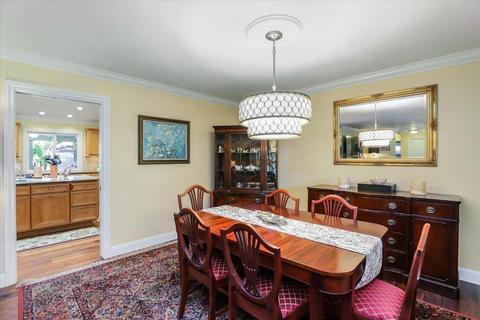 401 Roxbury Ln, Modesto, CA 95350 photo 13