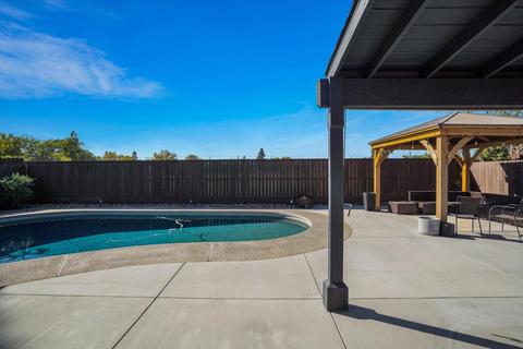 1941 Carleton, Turlock, CA 95382 photo 14