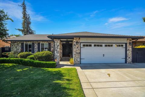 1941 Carleton, Turlock, CA 95382 photo 2