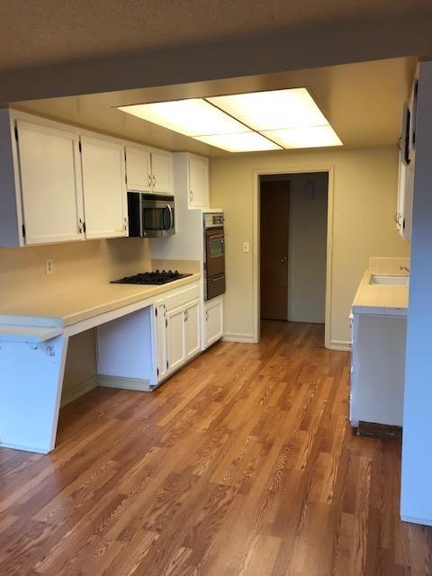 929 Charleston Ave, Modesto, CA 95350 photo 2