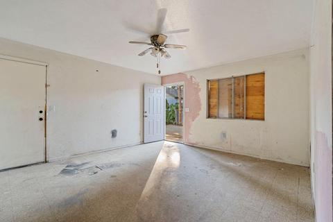 208 Flora St, Lodi, CA 95240 photo 9