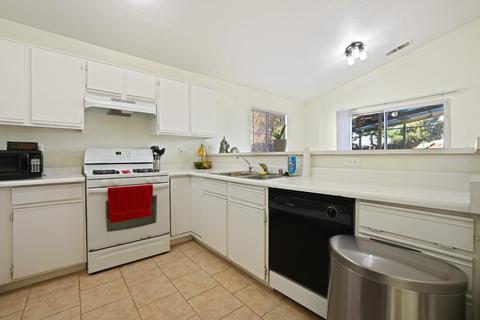 1209 Cribari Dr, Modesto, CA 95358 photo 12