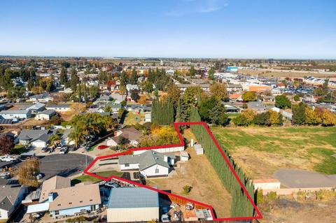 270 Diane Ct, Manteca, CA 95336 photo 4