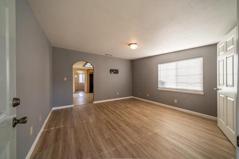 1620 Dover Ave, Modesto, CA 95358 photo 2