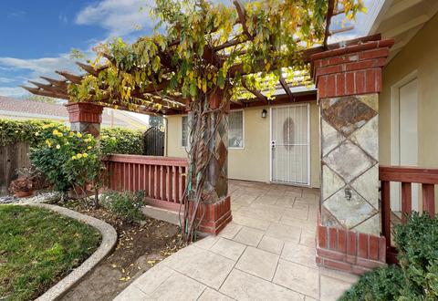 74 E Trident Dr, Pittsburg, CA 94565 photo 3