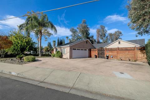 3441 Scenic Dr, Modesto, CA 95355 photo 2