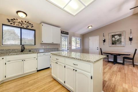 1639 American River Trl, Cool, CA 95614 photo 15