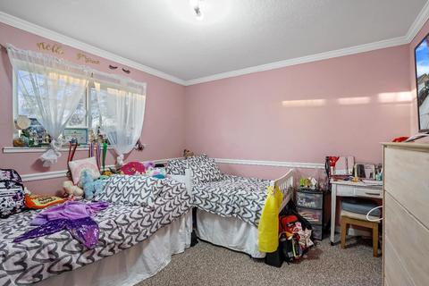 1102 1st St, Galt, CA 95632 photo 13