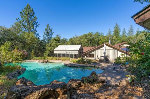 12800 Old Spring Rd, Pine Grove, CA 95665 photo 2