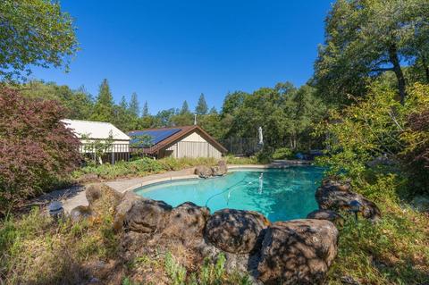 12800 Old Spring Rd, Pine Grove, CA 95665 photo 3