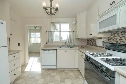 1606 Waverly Dr, Modesto, CA 95358 photo 8