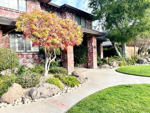 2111 Saint Anton Dr, Lodi, CA 95242 photo 2