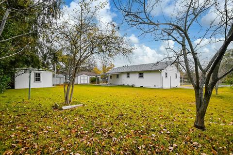 1577 5th Ave, Olivehurst, CA 95961 photo 2