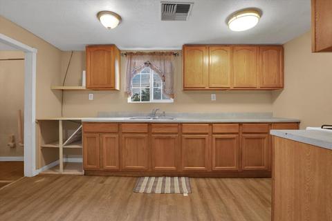 1760 Denver St, Modesto, CA 95358 photo 10