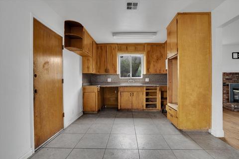 2440 Eicher Ave, Modesto, CA 95350 photo 20