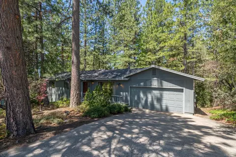 800 Sandalwood Dr, Murphys, CA 95247 photo 1