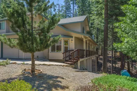 100 Meadowview Ct, Arnold, CA 95223 photo 3