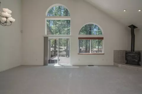 100 Meadowview Ct, Arnold, CA 95223 photo 6