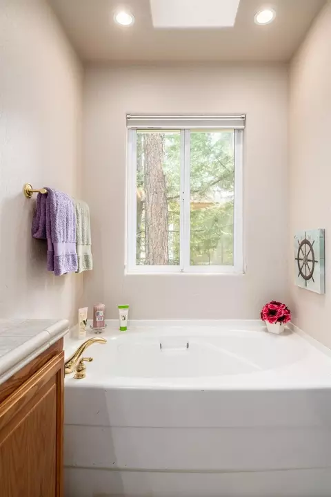 2506 Audrey Ct, Arnold, CA 95223 photo 17