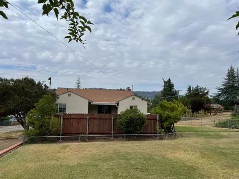 396 Lewis Ave, San Andreas, CA 95249 photo 2