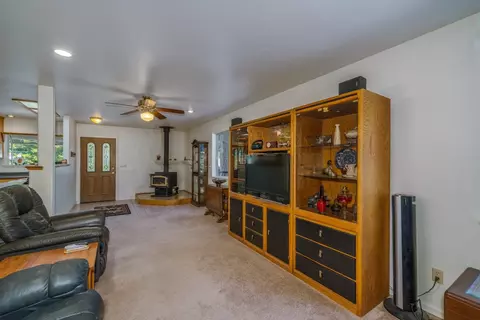 2428 Grenoble Dr, Arnold, CA 95223 photo 4