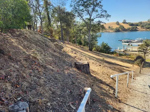 972 Foothill Rd, Copperopolis, CA 95228 photo 4