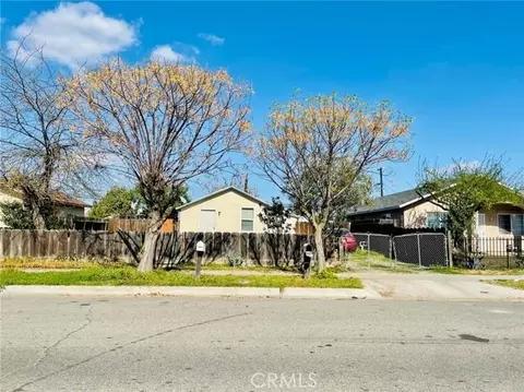 705 S D St, Madera, CA 93638 photo 1