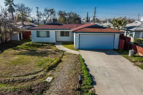 473 Alder Dr, Lemoore, CA 93245 photo 1