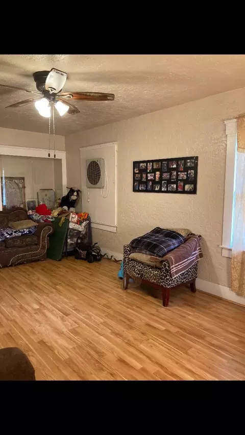 610 P St, Sanger, CA 93657 photo 5