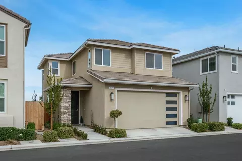 3629 Highclere Way, Clovis, CA 93619 photo 1