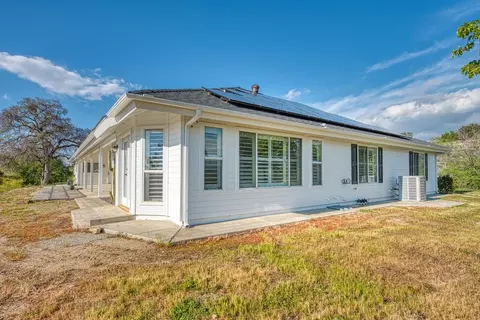 22568 Loper Valley Ln, Prather, CA 93651 photo 2