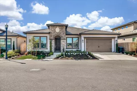 1760 N Hornet Ave, Clovis, CA 93619 photo 1
